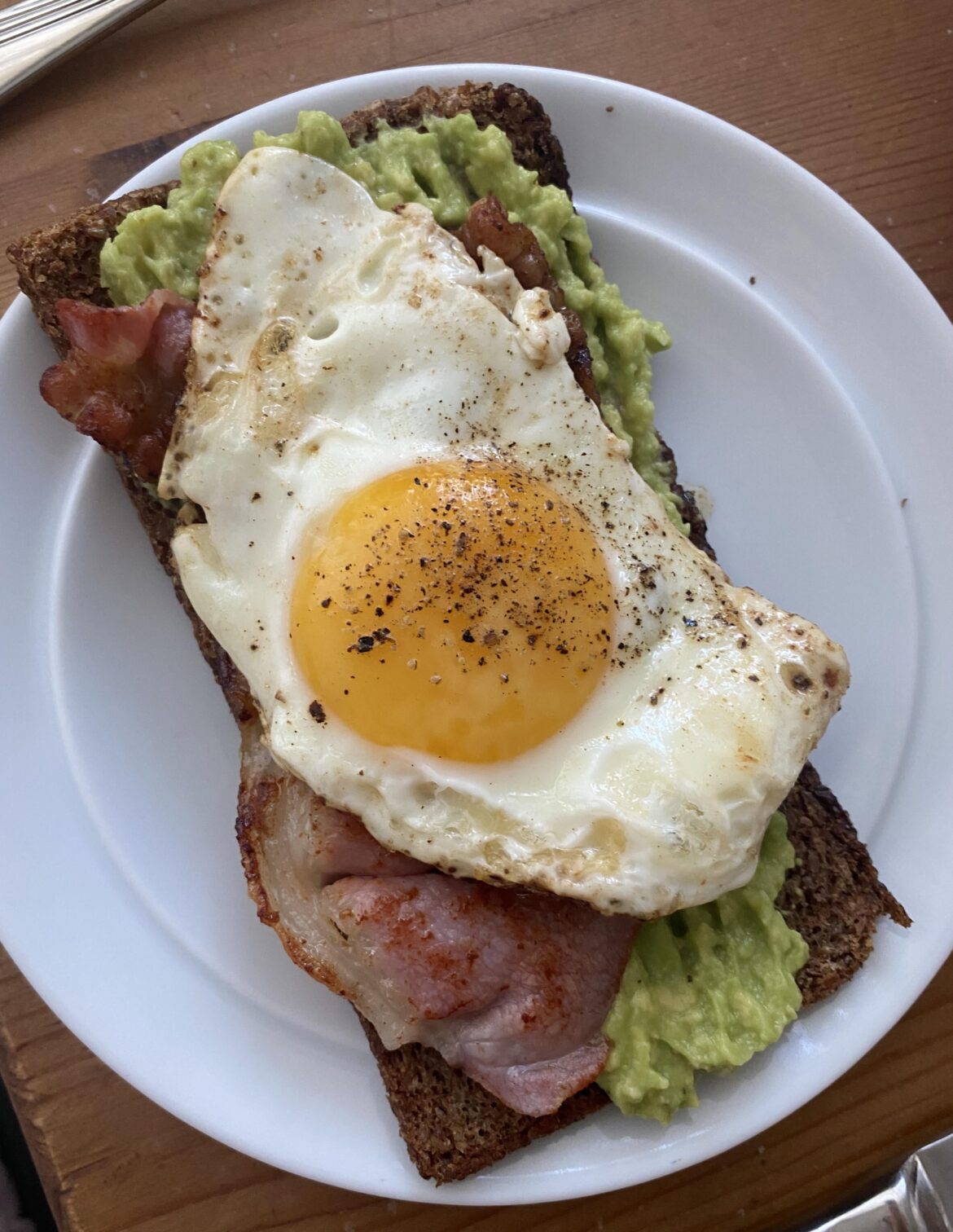 [Homemade] avocado toast