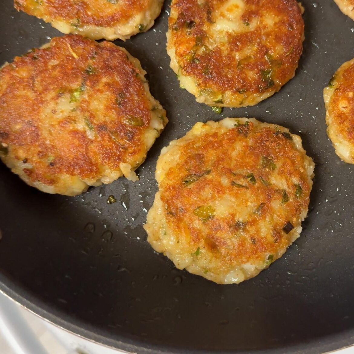 Potato Rice flakes cutlet | snacks recipes indian vegetarian | aloo poha cutlet