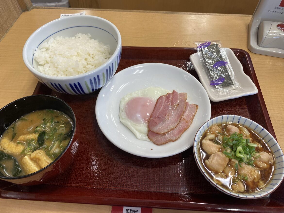 ¥490 yen breakfast at Nakau