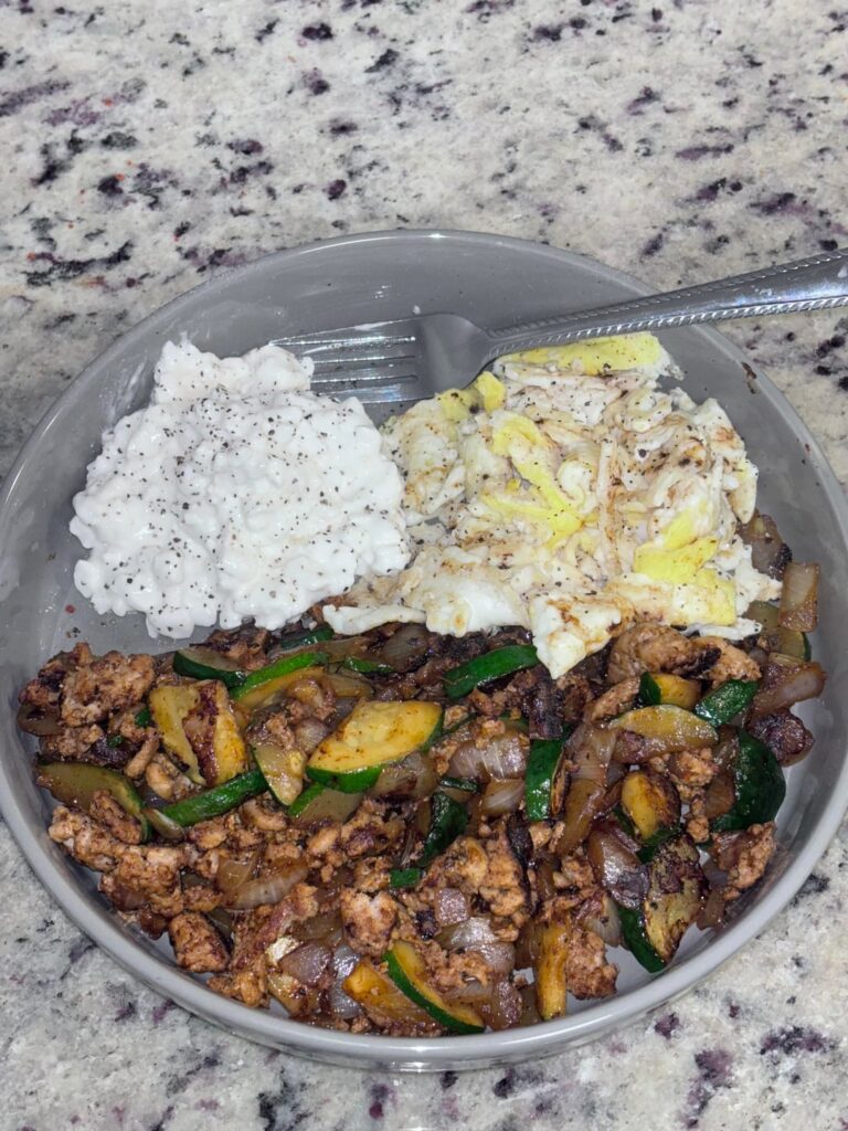 435 Calories and 53g of Protein