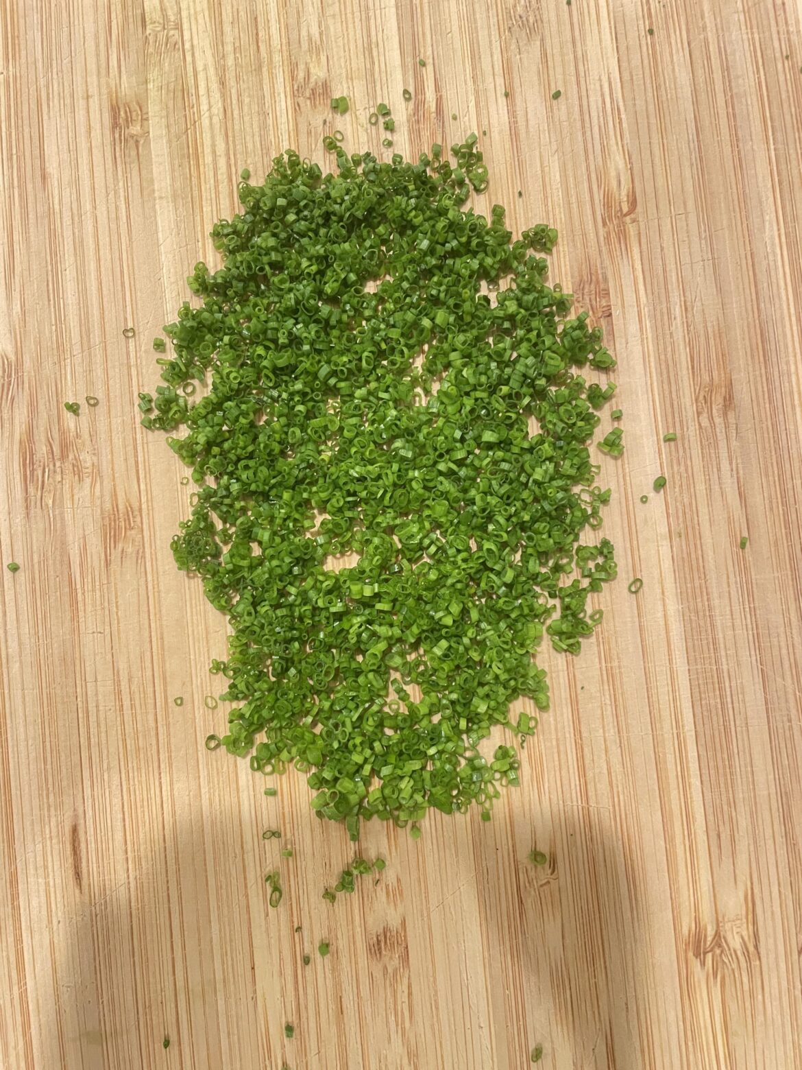 Cutting a cup of chives every day until this Reddit says they’re perfect. Day 20