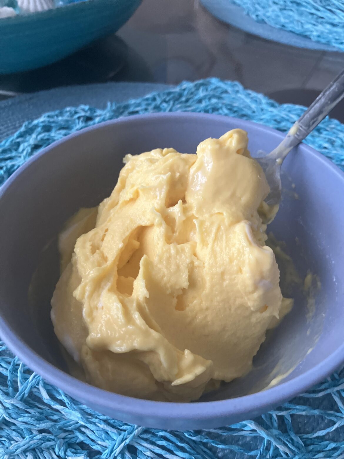 mango frozen yogurt