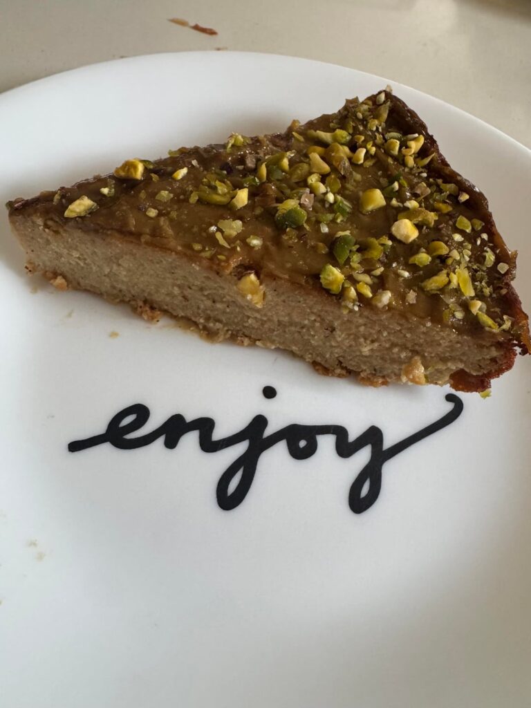 Heavenly Pistachio Cake (173 cal slice) Heavenly Pistachio Cake (173 cal slice)