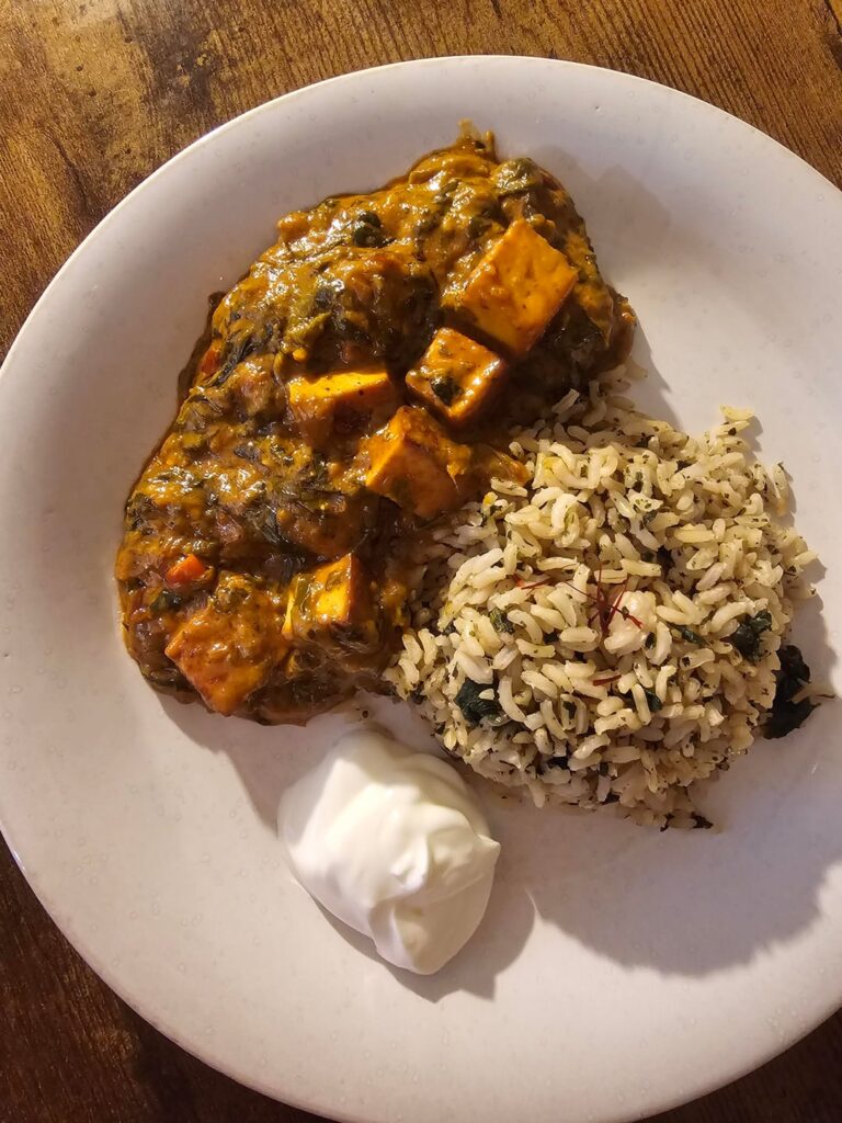 Paneer curry with corriander and wild garlic rice ♥︎