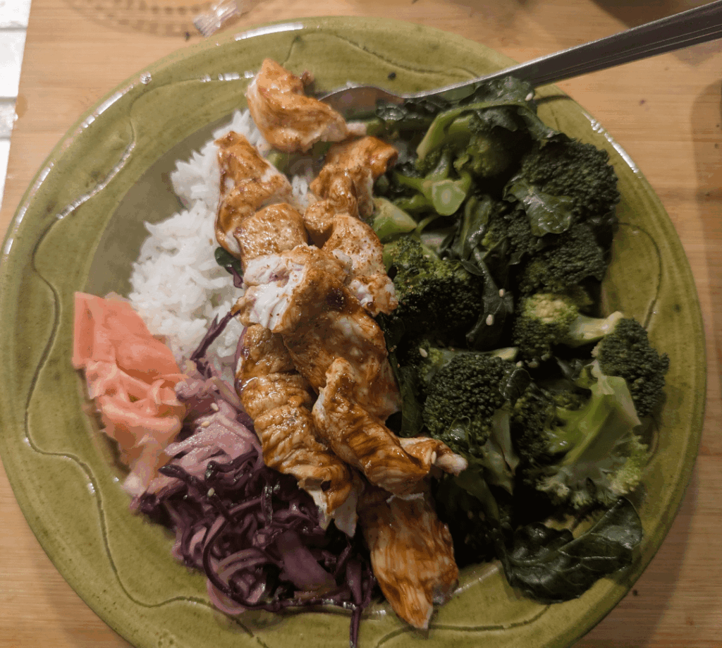 Chicken yakitori with miso and mustard coleslaw, jasmine rice, broccoli and pickled ginger 427kcal 39g protein Chicken yakitori with miso and mustard coleslaw, jasmine rice, broccoli and pickled ginger 427kcal 39g protein