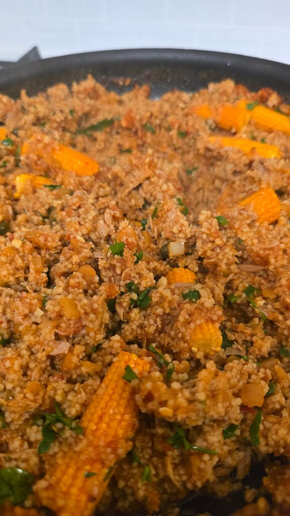 Made this dish with tinned tuna and cous cous. 370 calories a portion