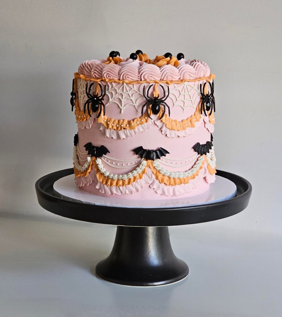 Happy Halloween 🩷