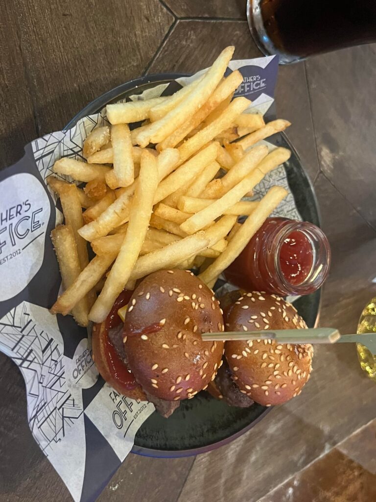 cals for 2 mini beef sliders and fries?