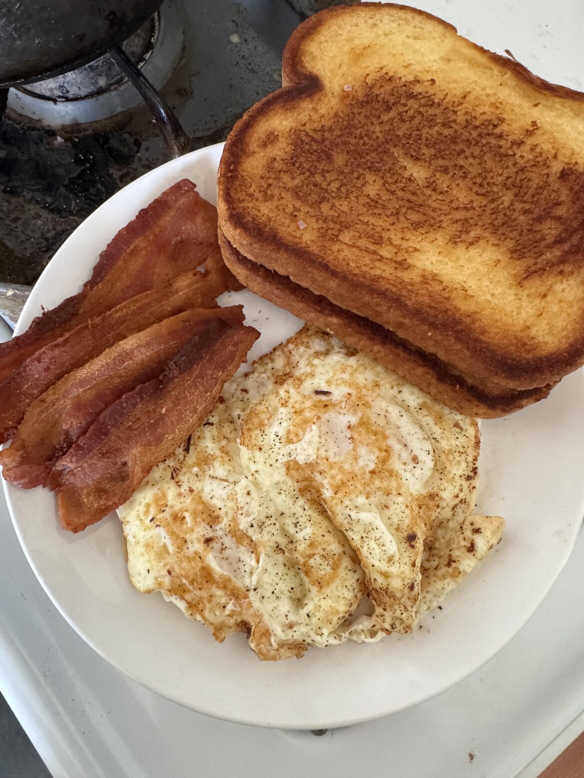 Basic eggs bacon and toast
