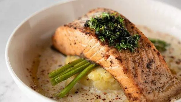 Salmon with Mashed Potato and Asparagus, Creamy Sauce