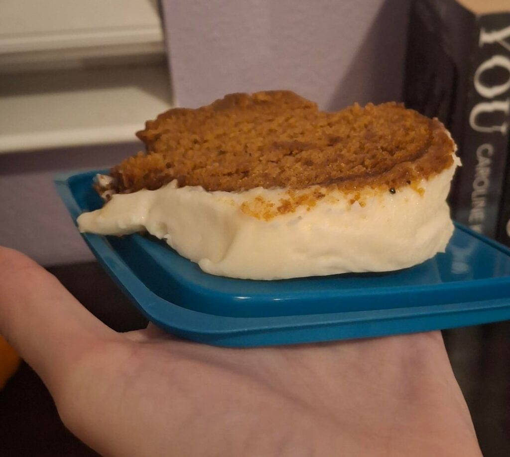 Calories in this slice of pumpkin Nothing Bundt cake?