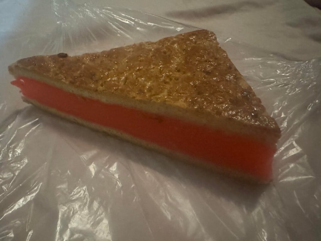 What is this gelatin filled pastry?