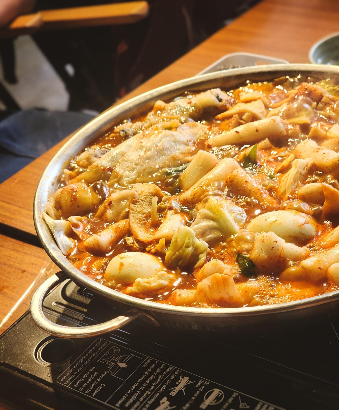 Nothing beats a bubbling pot of tteokbokki 😋🔥