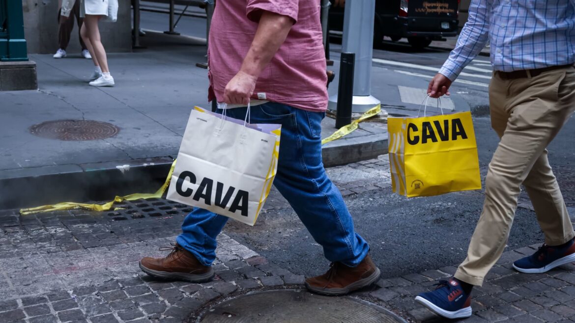 Cava (CAVA) Q3 2025 earnings Cava (CAVA) Q3 2025 earnings