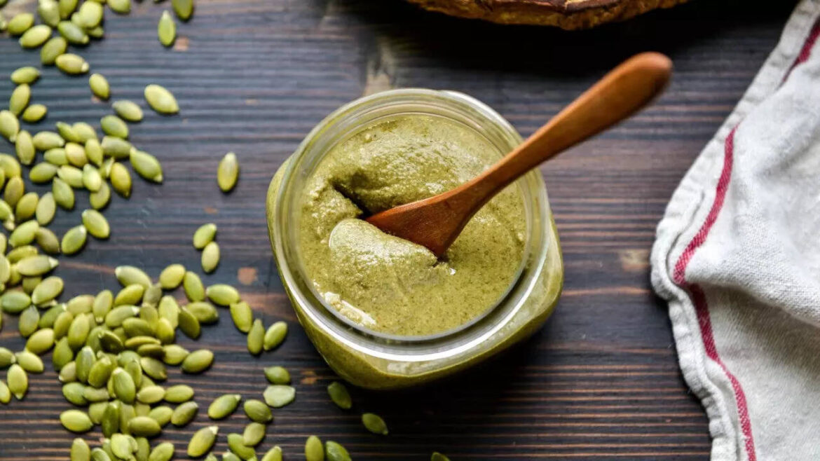 5 reasons why every woman should eat a handful of these seeds every day 5 reasons why every woman should eat a handful of these seeds every day