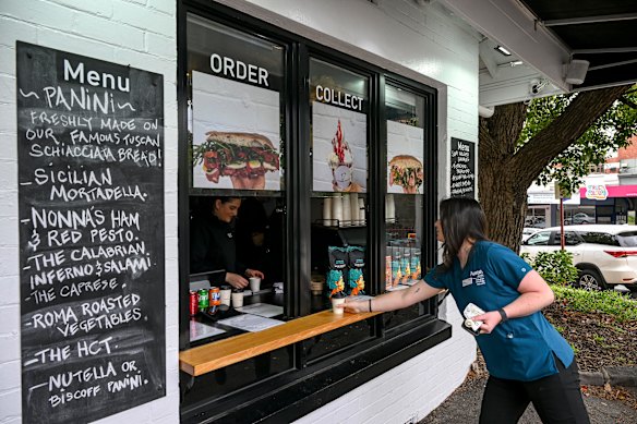 The kiosk is located near Heidelberg station.