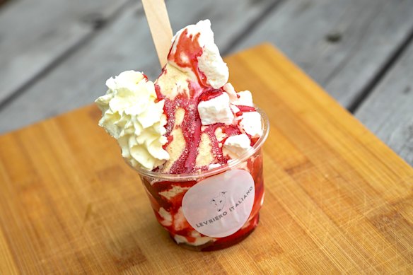 Fragola (strawberry) biscotti gelato with meringue and crumbled shortbread.