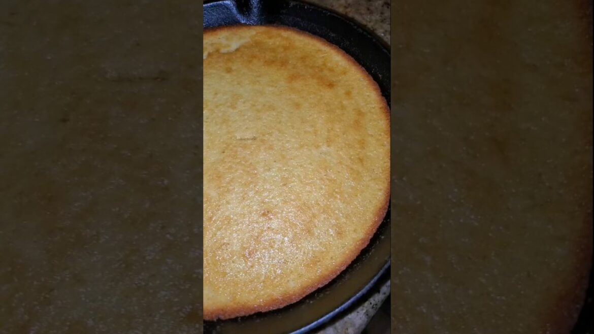 Golden Southern Goodness! Fresh Cornbread Straight Out the Oven! #cornbread #cornbreadrecipe