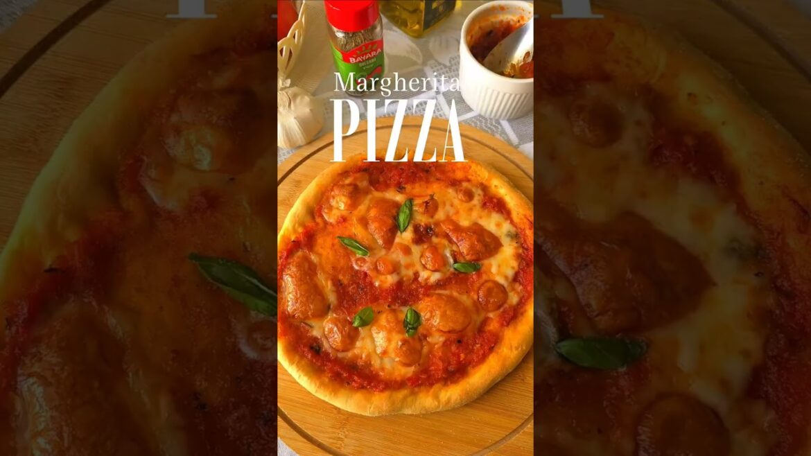 Margherita pizza #pizzamargherita #pizzarecipe #marinarasauce
