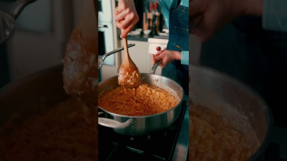Daisy Ryan's Tomato Risotto with Saffron Cream #stainlesssteel #risotto #recipevideo #tomato #recipe