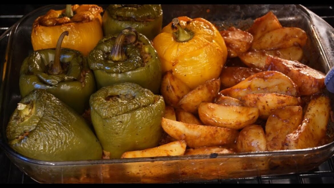 Greek Stuffed Peppers (Yemista) Greek Stuffed Peppers (Yemista)