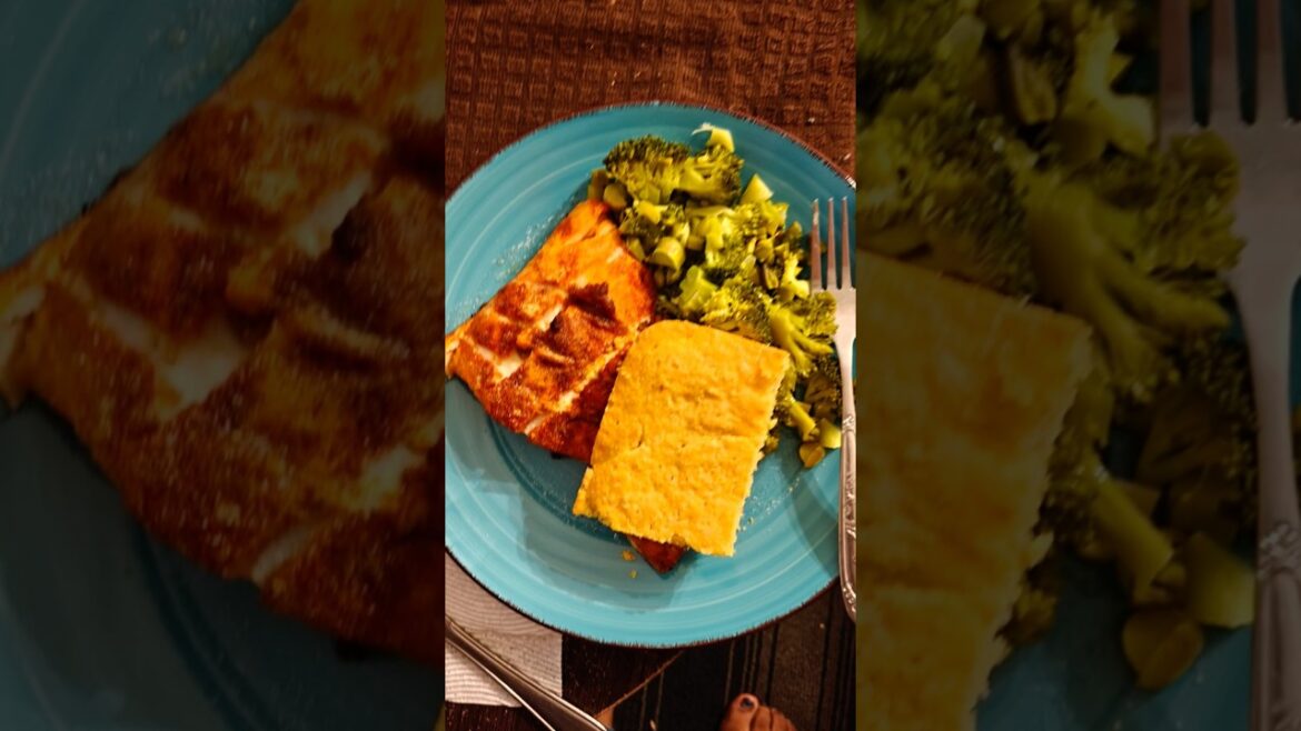 Baked salmon w cornbread & Steamed broccoli & asparagus  avocado sides #dinner #healthyfood #foodies