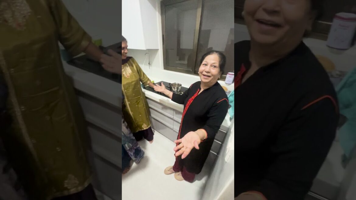 “Chai Ho To Aisi…☕ Khoobsurat pal with.. @KabitasKitchen @nishamadhulika "Chai Ho To Aisi...☕ Khoobsurat pal with.. @KabitasKitchen @nishamadhulika