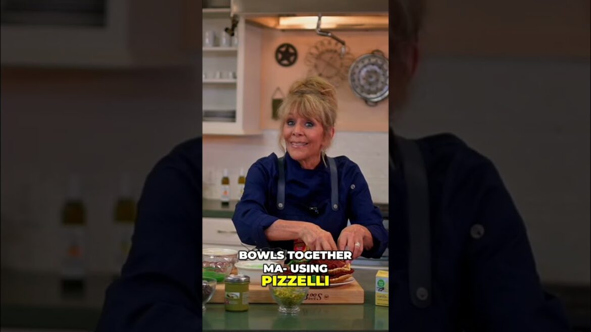 Pizzelle Bowls: Easy Dessert Recipe With a Maker! #shorts Pizzelle Bowls: Easy Dessert Recipe With a Maker! #shorts