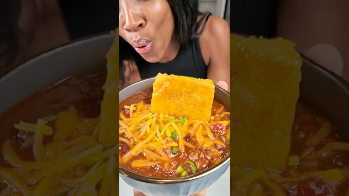 The Secret To Making The Most Flavorful Homemade Chili #chilirecipe #whatsfordinner #dinnerideas The Secret To Making The Most Flavorful Homemade Chili #chilirecipe #whatsfordinner #dinnerideas