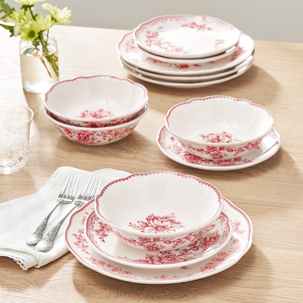 The Pioneer Woman Agatha 12-Piece Dinnerware Set