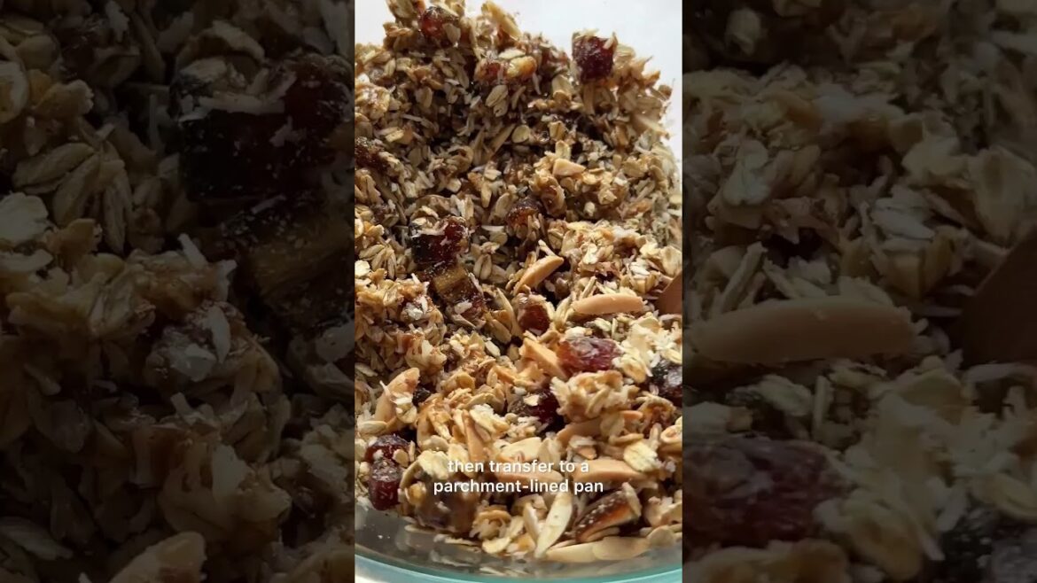 Crunchy Baked Granola Bars | Minimalist Baker Recipes Crunchy Baked Granola Bars | Minimalist Baker Recipes