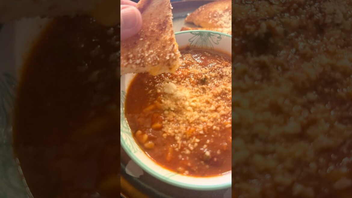 EASY Beefy Minestrone Soup EASY Beefy Minestrone Soup