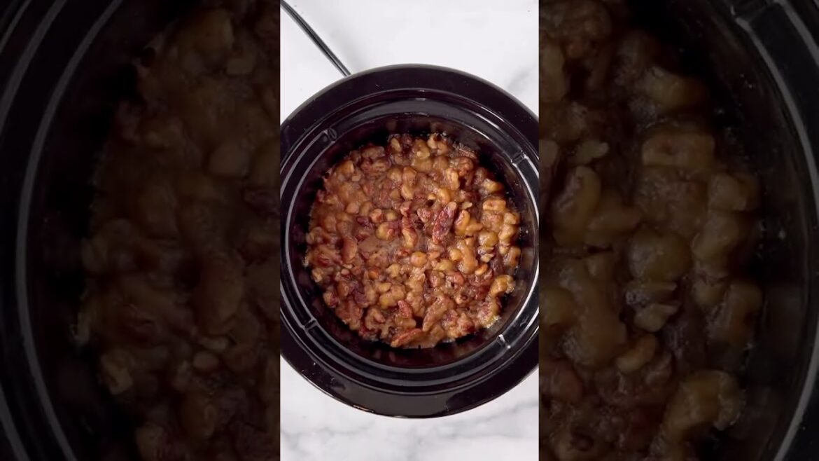 ➔ HEALTHY SWEET POTATO CASSEROLE | Lightened-Up Holiday Favorite