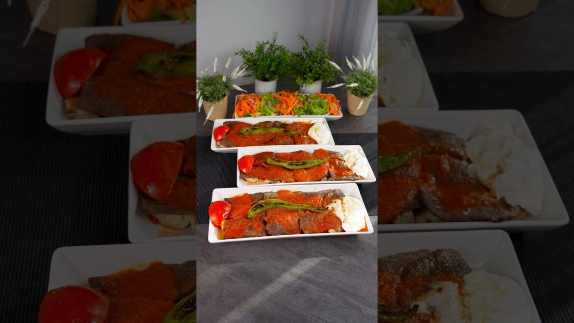 İskender mit Hackfleisch-Döner Kebab | İskender Minced Meat Döner | Kıymalı İskender Kebap #shorts İskender mit Hackfleisch-Döner Kebab | İskender Minced Meat Döner | Kıymalı İskender Kebap #shorts