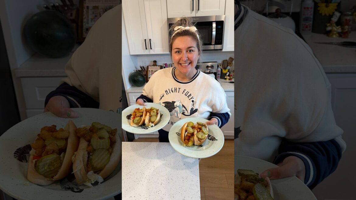 Who doesn’t love a good shrimp Po’Boy? Here is an easy version at home! #poboy #easydinner