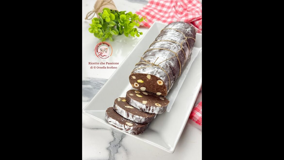 Salame al cioccolato senza burro con frutta secca cioccolato e latte condensato Ricette che Passione Salame al cioccolato senza burro con frutta secca cioccolato e latte condensato Ricette che Passione