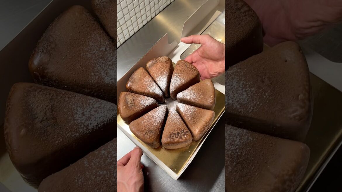 Tiramisu disguised cheesecake #tiramisu #cheesecake #coffee