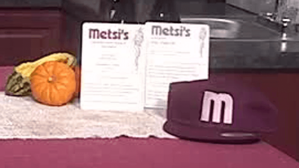 Restaurant offering Thanksgiving dinner boxes Restaurant offering Thanksgiving dinner boxes