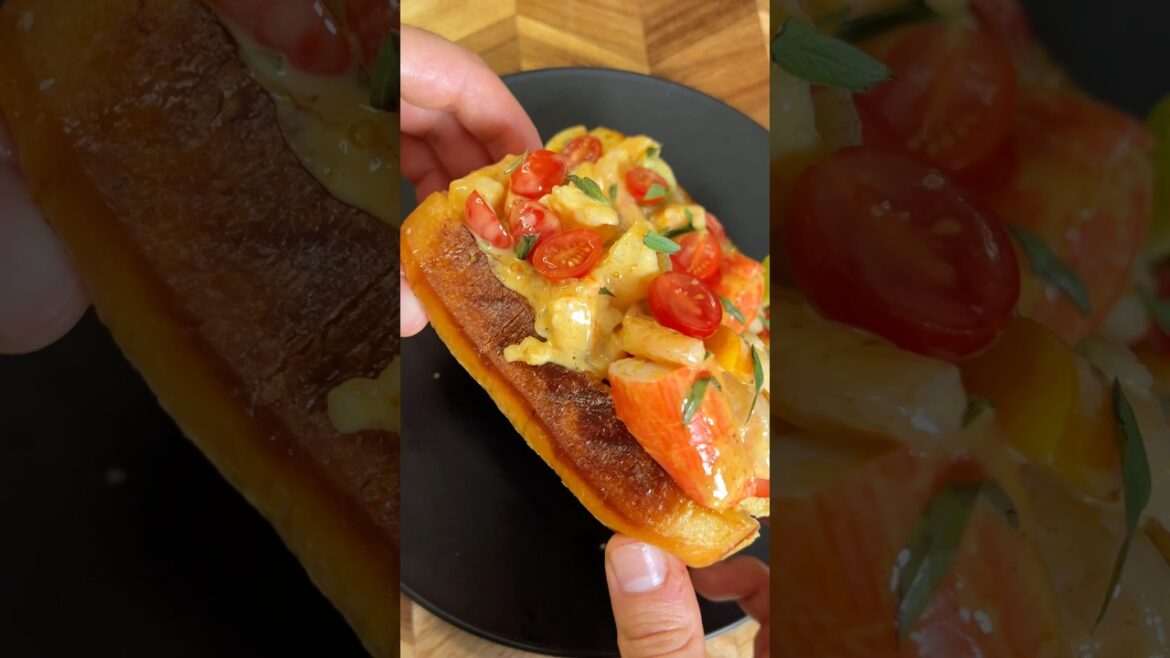 World Renowned Chef’s Lobster Roll World Renowned Chef’s Lobster Roll