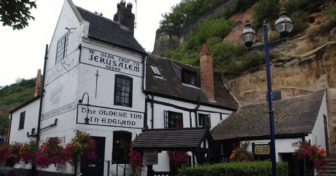 List of Nottinghamshire pubs offering free Christmas meals next month Nottinghamshire Live