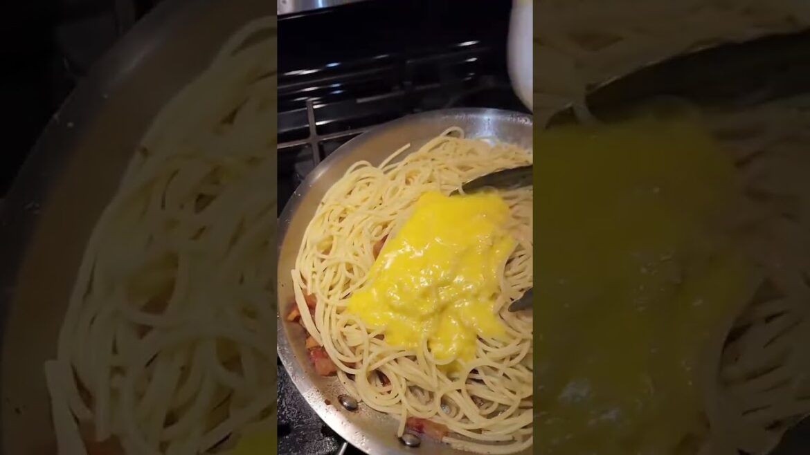World's Easiest Pasta Carbonara
