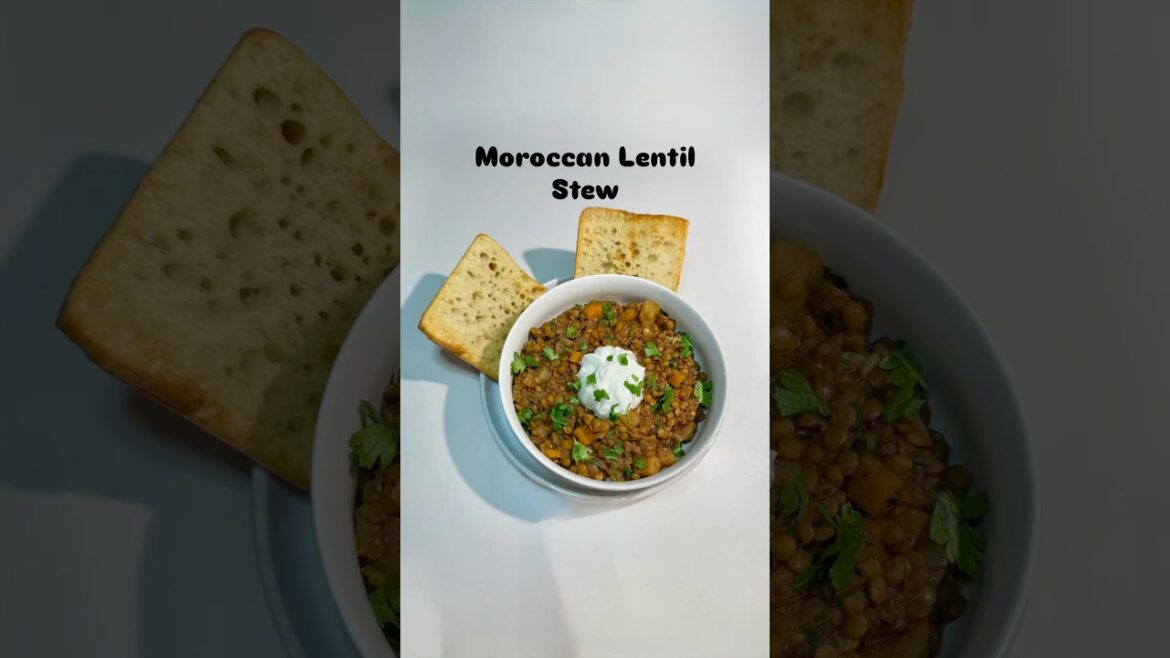 Moroccan Lentil Stew #SoloBites #stew #lentils #onepotmeal #veganrecipes #fallrecipes #vegetarian