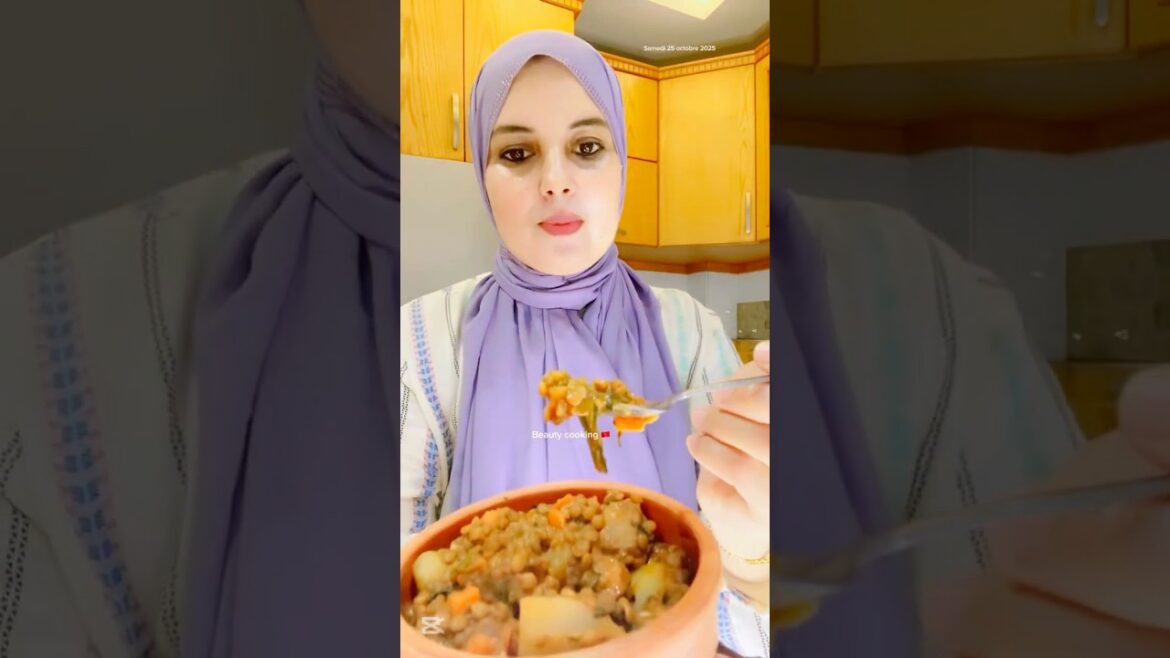 طريقة التحضير العدس بالخضار و سبانخ