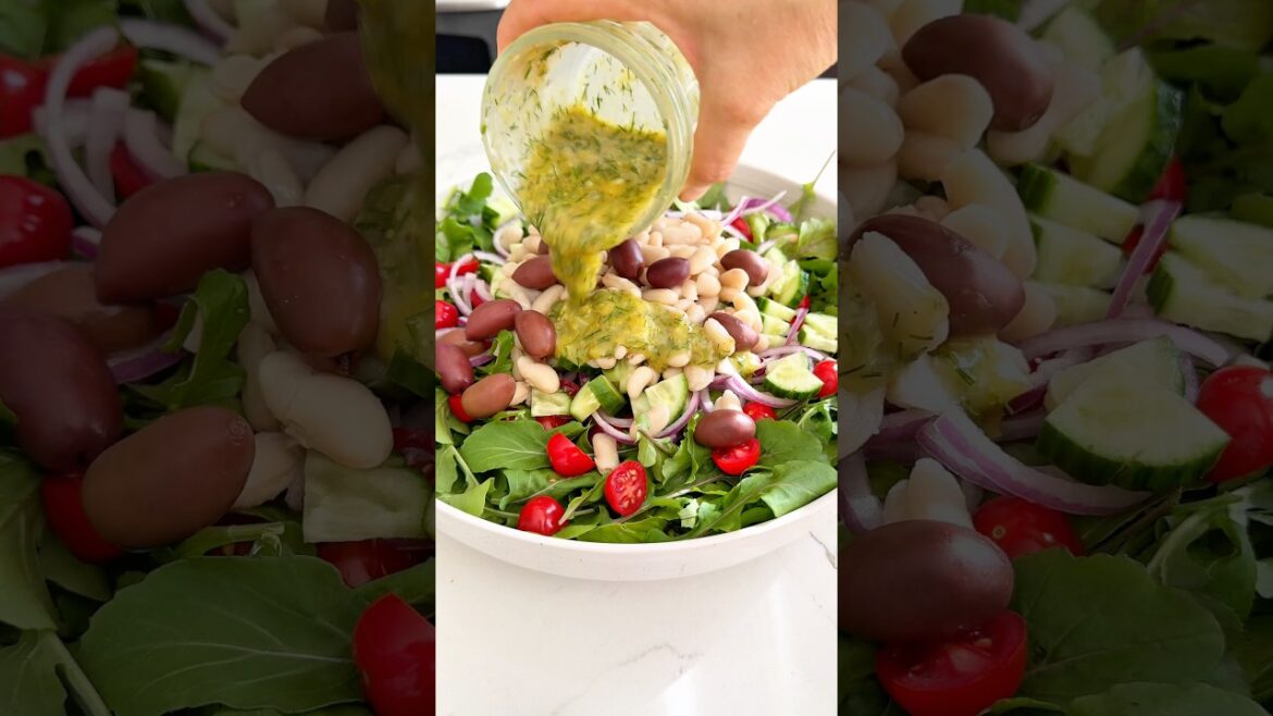 Easy 15-Minute White Bean Arugula Salad #veganrecipes #easysaladrecipe #beansalad