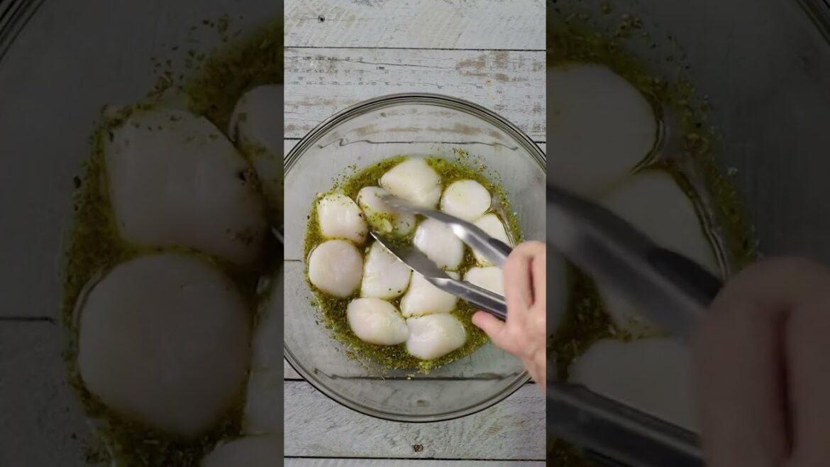 Grilled Scallops with Lemon, Butter and Garlic!