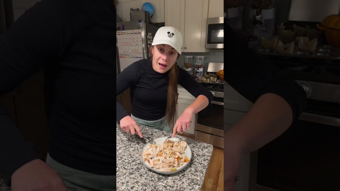 SLOW COOKER CHICKEN & DUMPLINGS