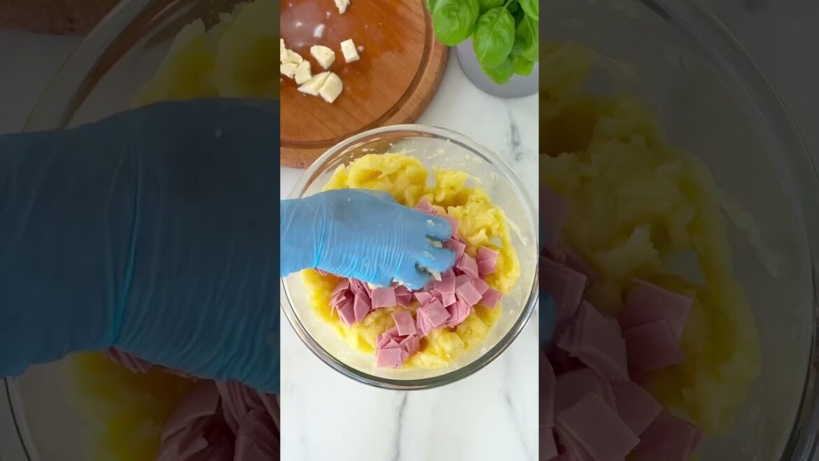 Gateau di patate ripieno di mozzarella e prosciutto