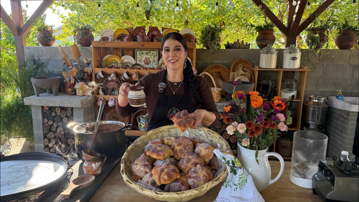 PAN DE MUERTO Y UN CHAMPURRADO DE CHOCOLATE!!