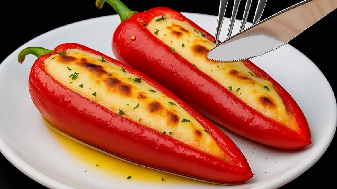 Red peppers that drive everyone crazy! The most delicious red peppers stuffed with feta cheese!