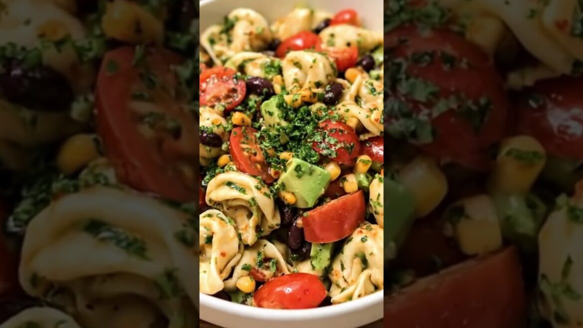 Easy Tortellini Pasta Salad (The Perfect Potluck Recipe!)